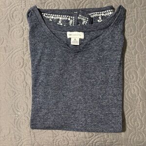 Liz Claiborne Heathered Navy Top with Embroidery